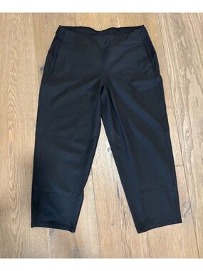 NWOT Lululemon Warpstreme Multi-Pocket Golf Crop 24” - Black - Size 10